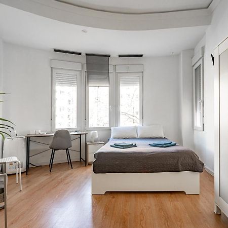 Versus Rooms บาเลนเซีย ภายนอก รูปภาพ